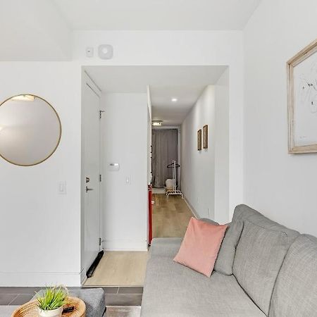 Suite In The Heart Of Downtown 多伦多 外观 照片
