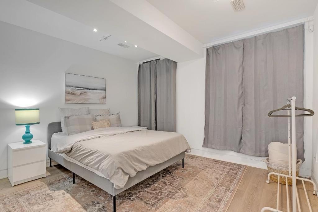 Suite In The Heart Of Downtown 多伦多 外观 照片