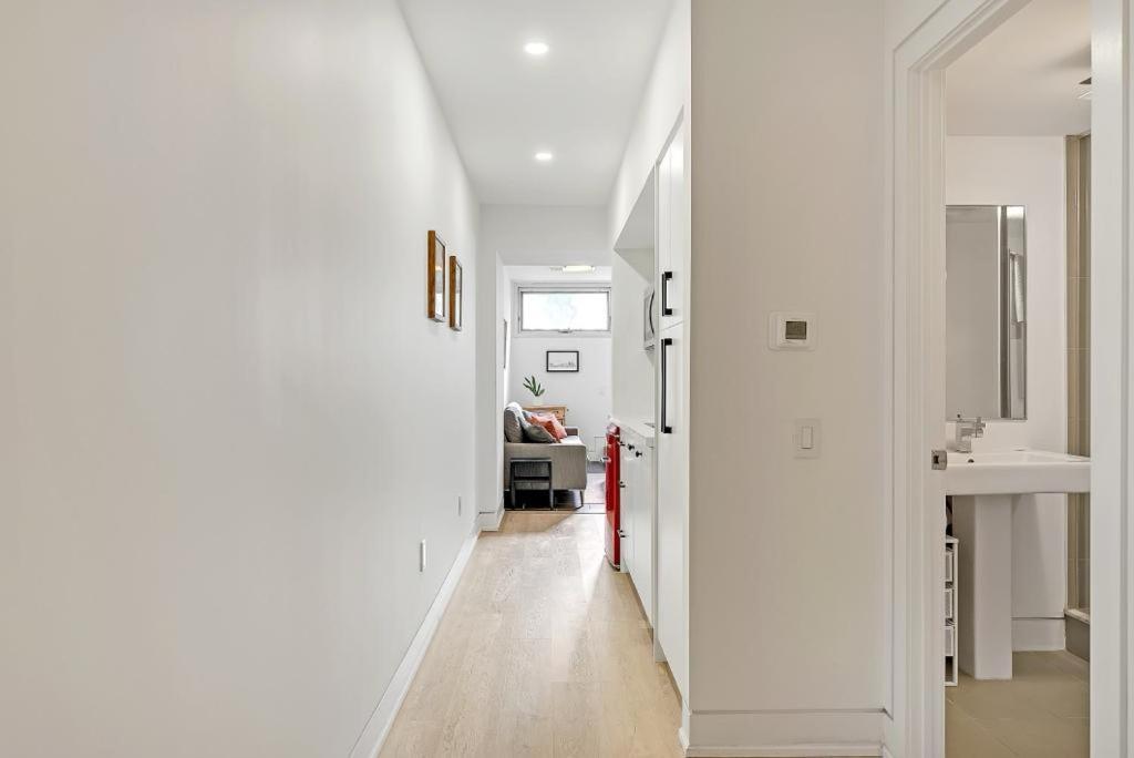 Suite In The Heart Of Downtown 多伦多 外观 照片