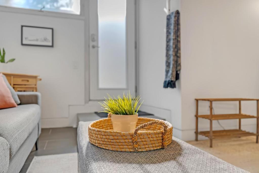 Suite In The Heart Of Downtown 多伦多 外观 照片