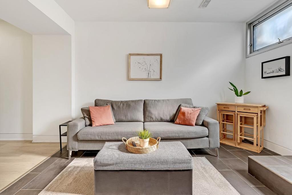 Suite In The Heart Of Downtown 多伦多 外观 照片